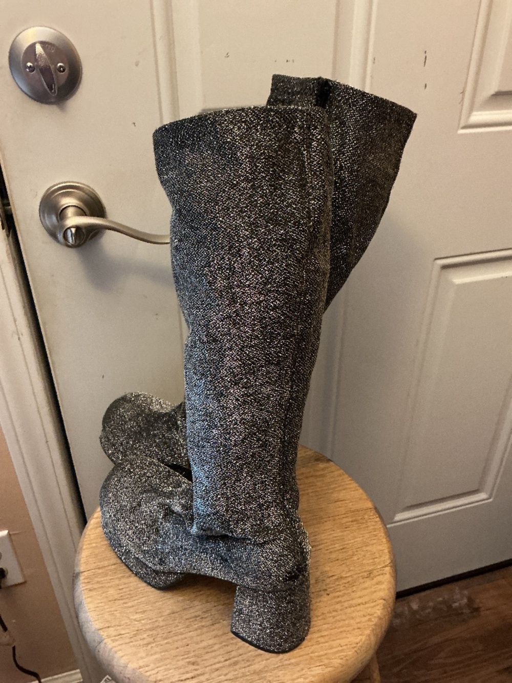 Bee Fly Shimmering Sparkling Black & Silver Platform Boots Size 8.5